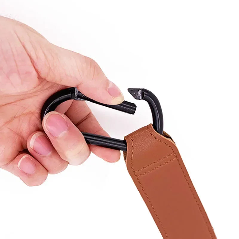 Suporte Universal para Carrinho – Gancho Reforçado 360º em Couro